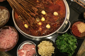 串串香做法配方，串串香培訓(xùn)哪個(gè)好，學(xué)做串串香技術(shù)
