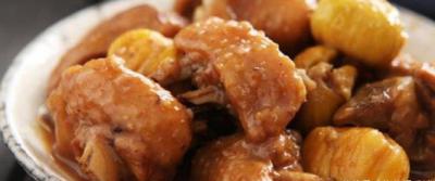 板栗燒雞最好吃的做法，簡單美味又下飯，看看你喜歡吃不？
