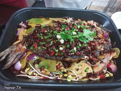 萬州烤魚技術(shù)培訓(xùn)哪里好？飄味緣特制烤箱秘方燉煮