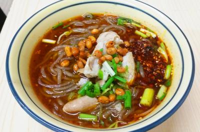 手工肥腸粉技術(shù)培訓(xùn)班哪里好？通過全程實操一人一灶