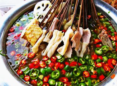 缽缽雞技術(shù)培訓(xùn)學(xué)校怎么選？餐飲小吃培訓(xùn)機(jī)構(gòu)