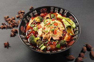 冒菜培訓(xùn)班哪家好價(jià)格便宜？炒制底料的注意事項(xiàng)
