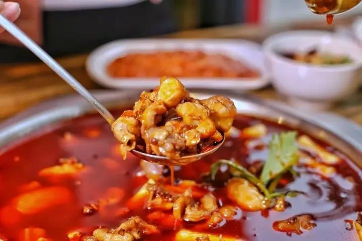 成都鹵水串串技術(shù)培訓哪家好？成都辣鹵技術(shù)培訓班