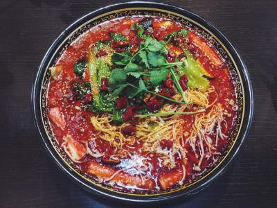 正宗冒菜培訓(xùn)班多少錢？正宗冒菜制作技藝培訓(xùn)班推薦